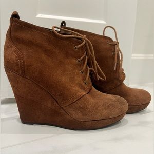 Jessica Simpson Chestnut Brown Suede Platform Wedge Boots